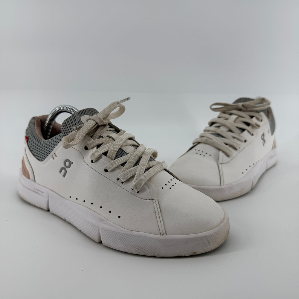 On The Roger Advantage Sneakers Womens 8 White Rose Gold Grey Athleisure Tennis